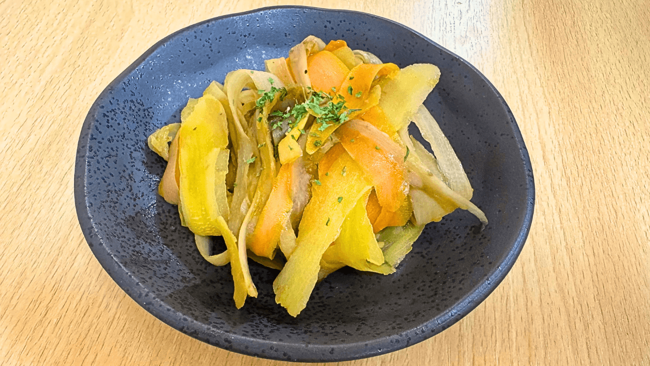 土の中の兄弟ペペロンチーノ（根菜ペペロンチーノ）